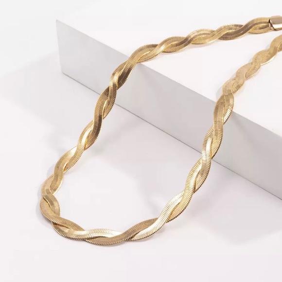 ✨Twist Snake Gold Necklaces✨ - Picture 2 of 4